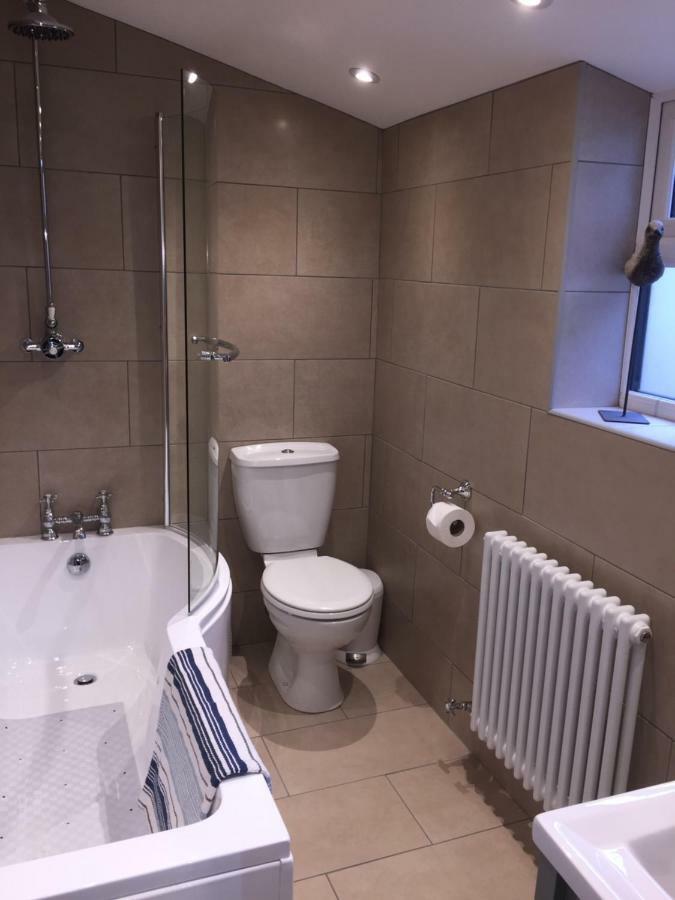 Browns Holiday Cottage Файли Экстерьер фото